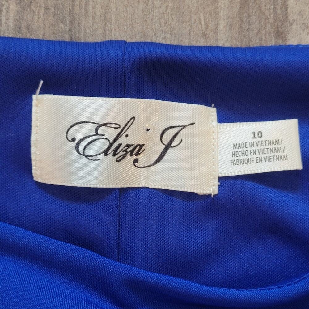 Eliza J Blue Sheath Dress with Cuffed Short Sleeves - Picture 9 of 11